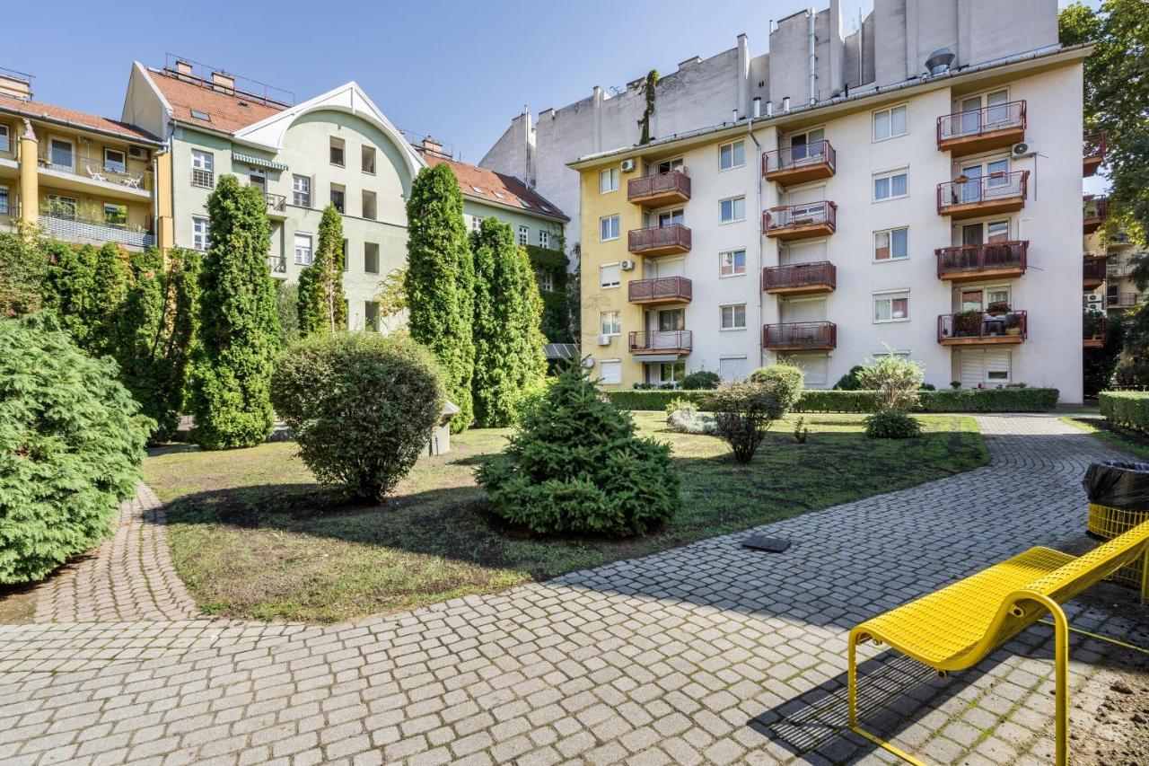 Apartamento Beautiful Three Bedrooms With Free Parking Close To The Danube Coast